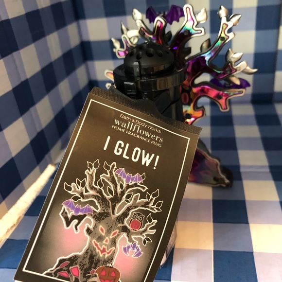 RETIRED 2022 BATH & BODYWORKS MONSTER TREE LIGHT UP WALLFLOWER T NIGHTLIGHT - Picture 5 of 8